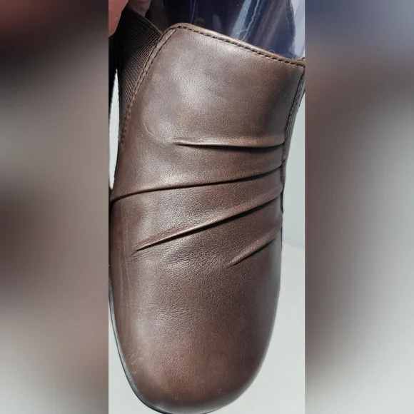 Thom McAn Women's Deidre Brown Leather Casual Comfort Clogs Size 10 - Picture 3 of 16